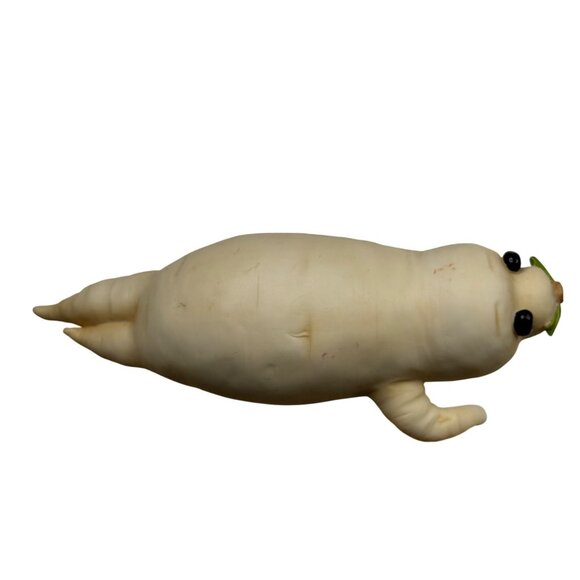 Enesco Home Grown Radish Seal Vegetable Figurine Resin 2007 4008118 Collectible - Picture 4 of 12